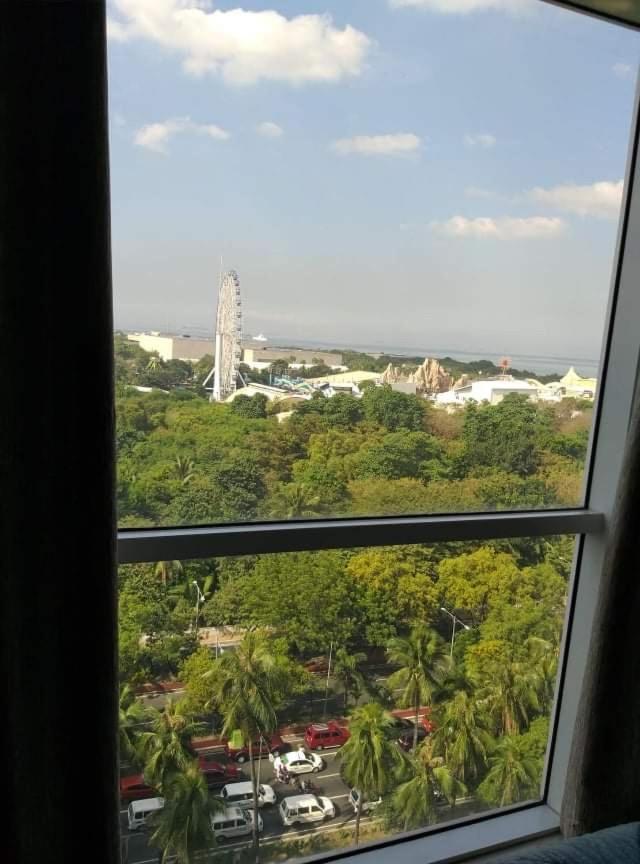 De Luxe, Standard And Studio Suites -The Breeze Residences-Close To Airport,Mall Of Asia, Us Embassy Manila Exterior photo