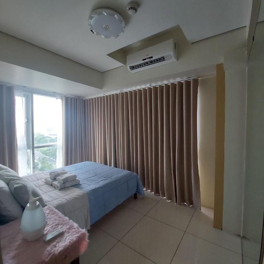 De Luxe, Standard And Studio Suites -The Breeze Residences-Close To Airport,Mall Of Asia, Us Embassy Manila Exterior photo