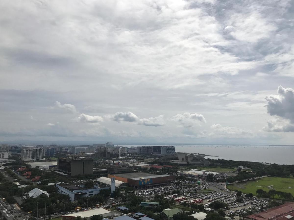 De Luxe, Standard And Studio Suites -The Breeze Residences-Close To Airport,Mall Of Asia, Us Embassy Manila Exterior photo