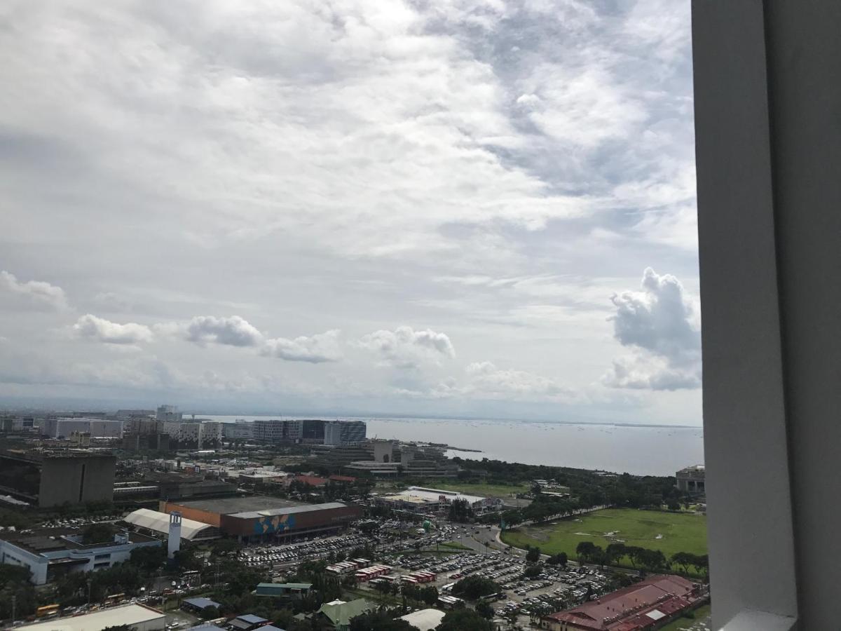 De Luxe, Standard And Studio Suites -The Breeze Residences-Close To Airport,Mall Of Asia, Us Embassy Manila Exterior photo