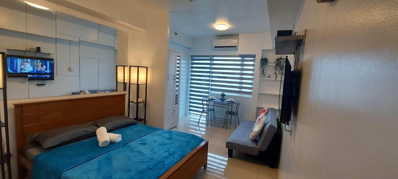 De Luxe, Standard And Studio Suites -The Breeze Residences-Close To Airport,Mall Of Asia, Us Embassy Manila Exterior photo