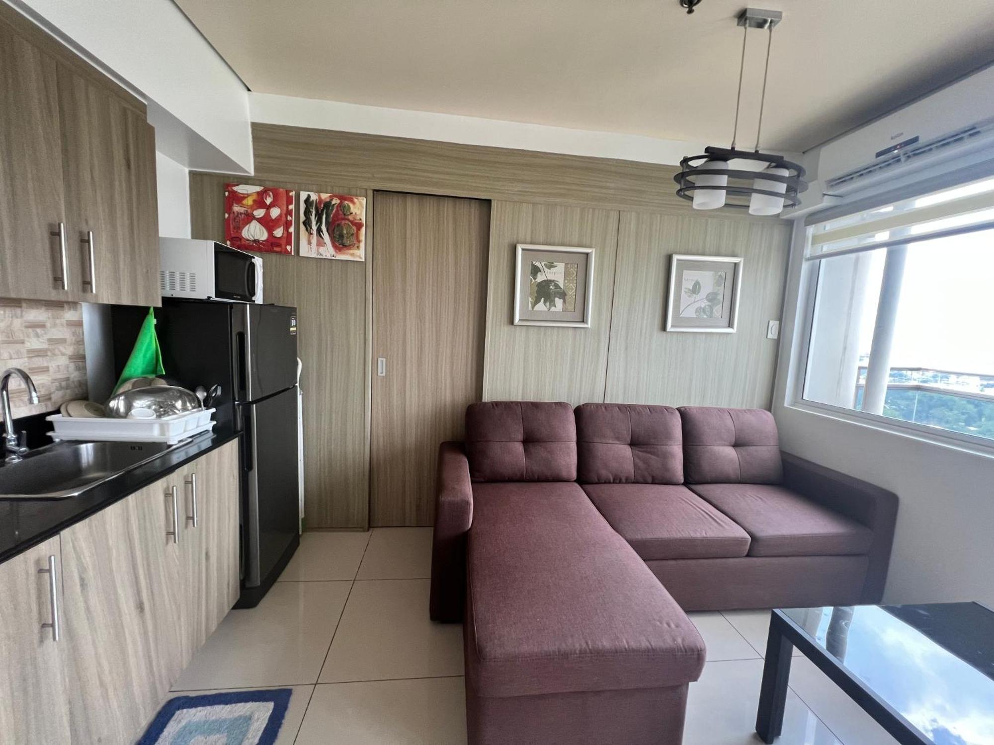De Luxe, Standard And Studio Suites -The Breeze Residences-Close To Airport,Mall Of Asia, Us Embassy Manila Exterior photo