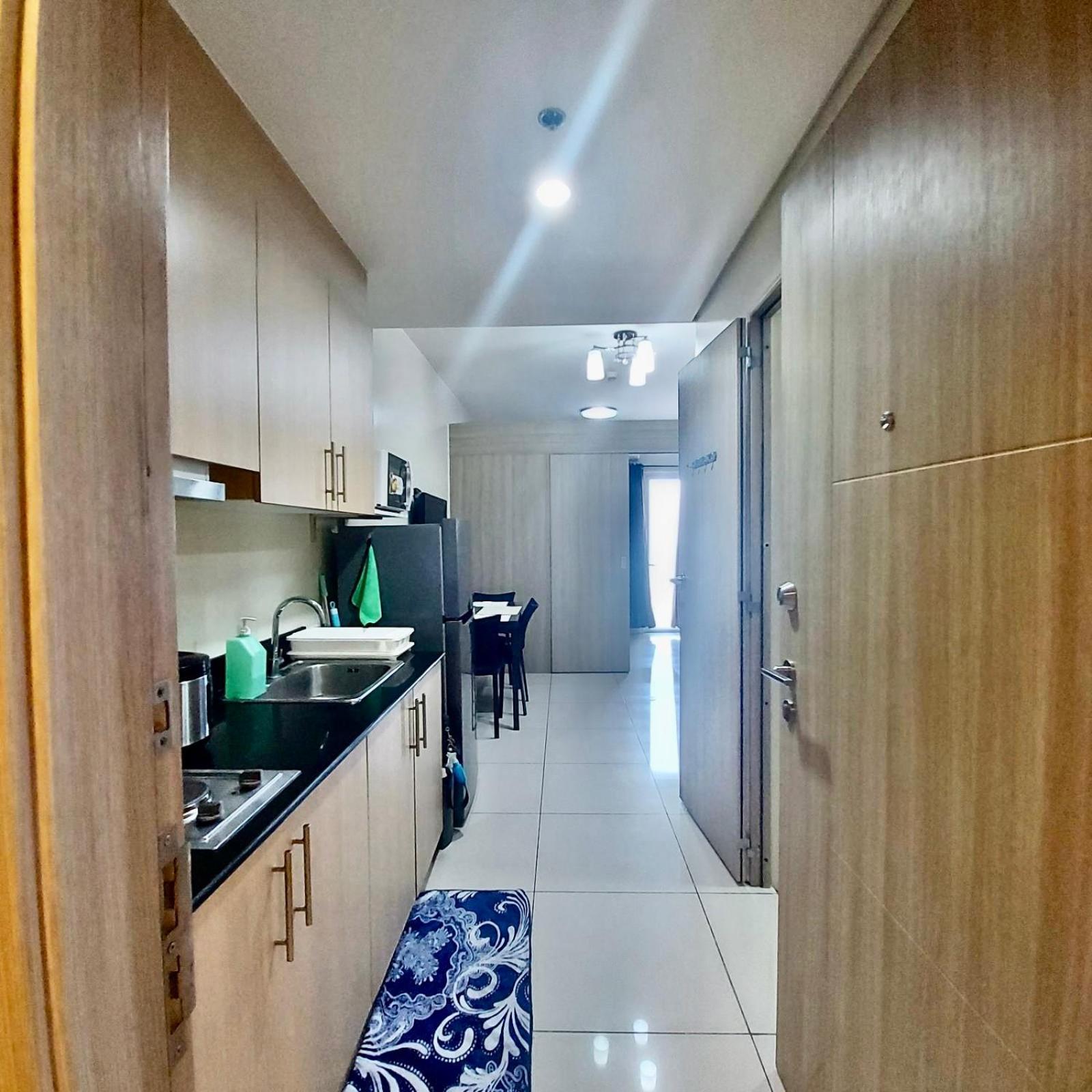 De Luxe, Standard And Studio Suites -The Breeze Residences-Close To Airport,Mall Of Asia, Us Embassy Manila Exterior photo