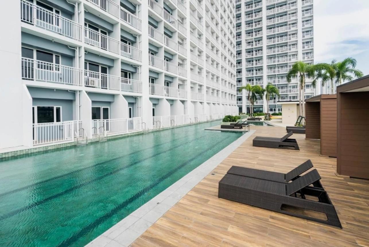 De Luxe, Standard And Studio Suites -The Breeze Residences-Close To Airport,Mall Of Asia, Us Embassy Manila Exterior photo