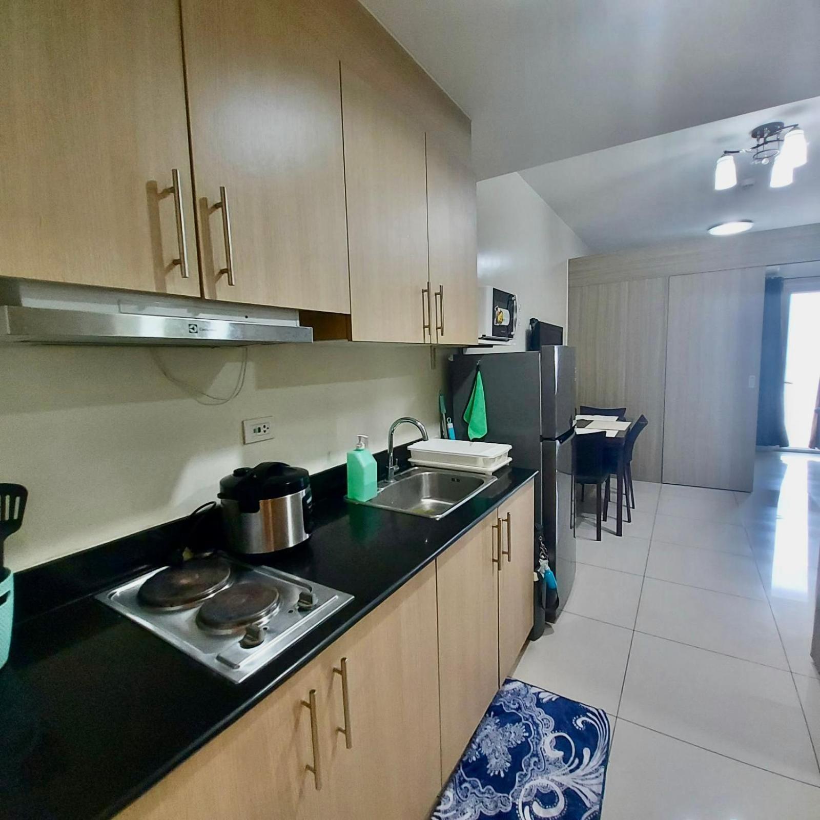De Luxe, Standard And Studio Suites -The Breeze Residences-Close To Airport,Mall Of Asia, Us Embassy Manila Exterior photo