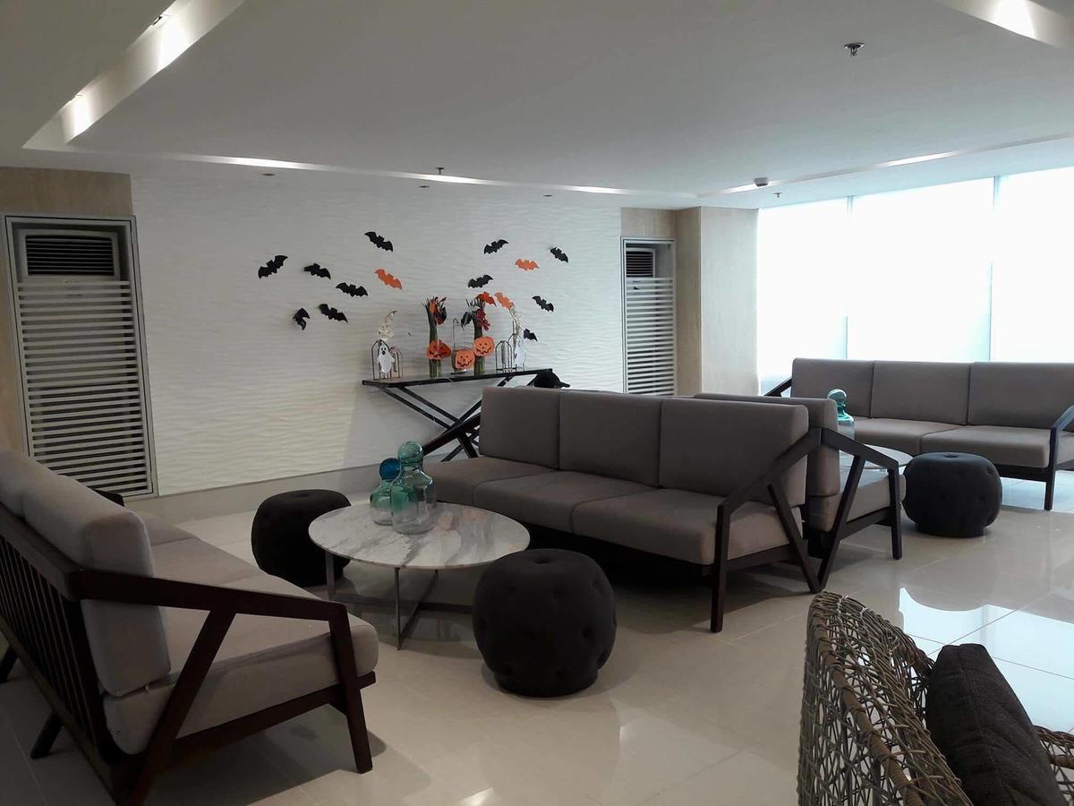 De Luxe, Standard And Studio Suites -The Breeze Residences-Close To Airport,Mall Of Asia, Us Embassy Manila Exterior photo