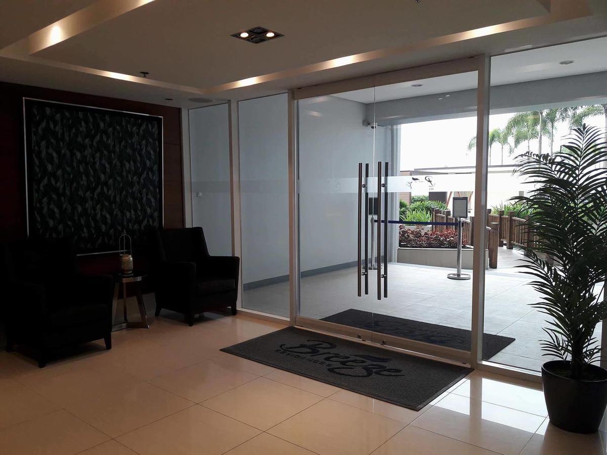 De Luxe, Standard And Studio Suites -The Breeze Residences-Close To Airport,Mall Of Asia, Us Embassy Manila Exterior photo